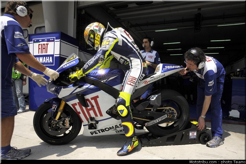 rossi_5_motogp_test_sepang1_2010