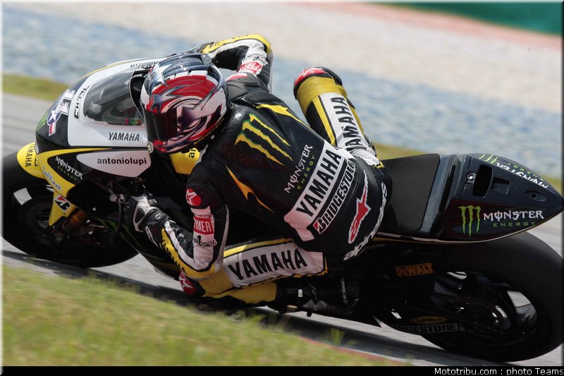 spies_09_motogp_test_sepang1_2010