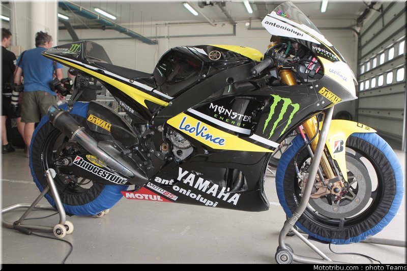 spies_12_motogp_test_sepang1_2010