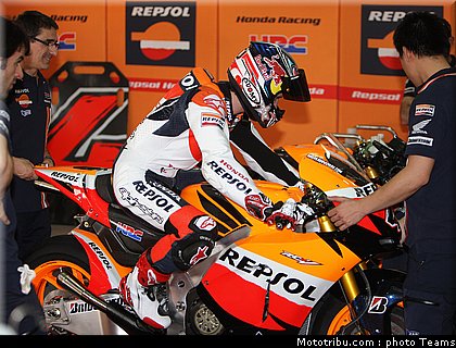 dovizioso_01_motogp_test_sepang1_2010.jpg