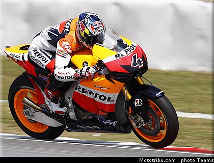 dovizioso_21_motogp_test_sepang1_2010.jpg