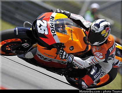 pedrosa_08_motogp_test_sepang1_2010.jpg