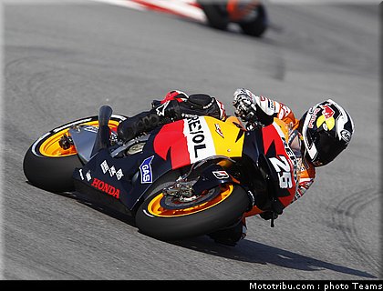 pedrosa_11_motogp_test_sepang1_2010.jpg