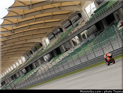 pedrosa_15_motogp_test_sepang1_2010.jpg