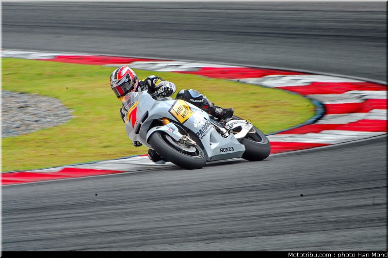 aoyama_013_motogp_2010_tests_sepang2