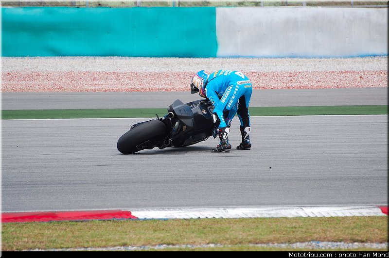 bautista_08_motogp_2010_tests_sepang2