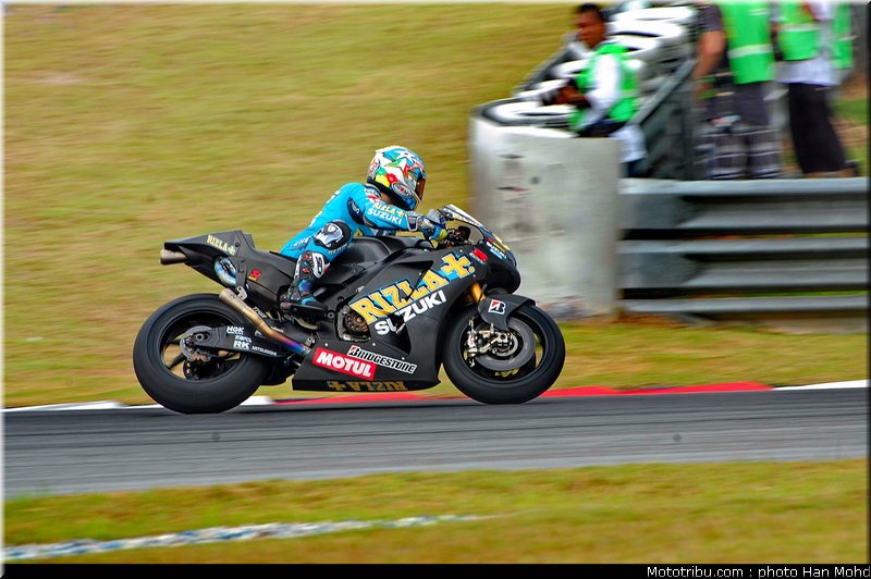 capirossi_7_motogp_2010_tests_sepang2