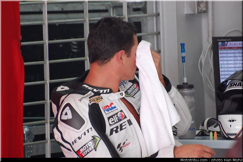 depuniet_07_motogp_2010_tests_sepang2