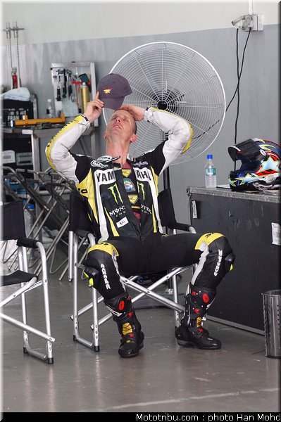 edwards_05_motogp_2010_tests_sepang2