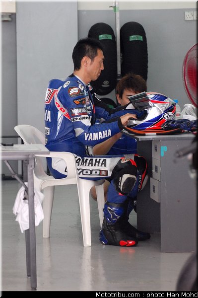 essayeur_2_motogp_2010_tests_sepang2