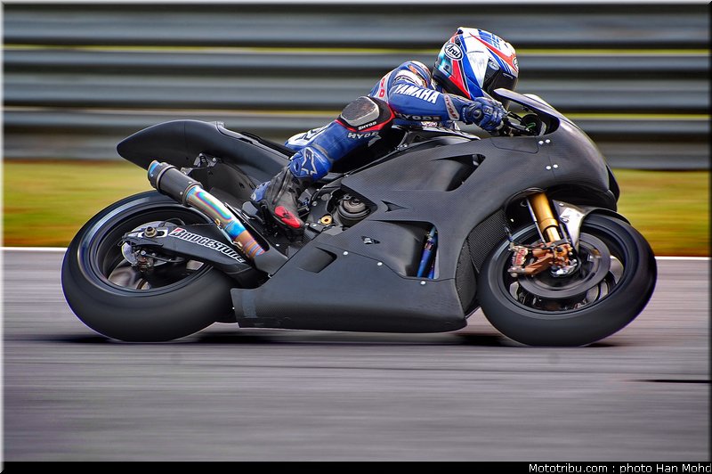 essayeur_3_motogp_2010_tests_sepang2