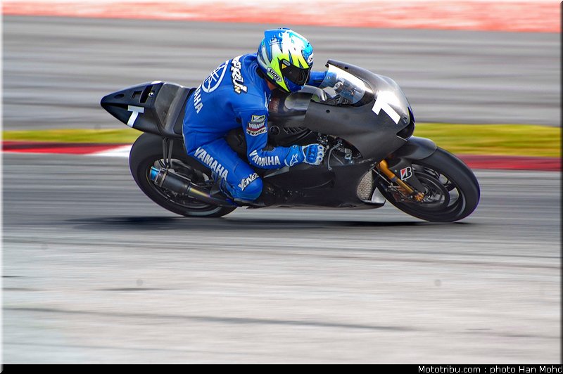 essayeur_4_motogp_2010_tests_sepang2