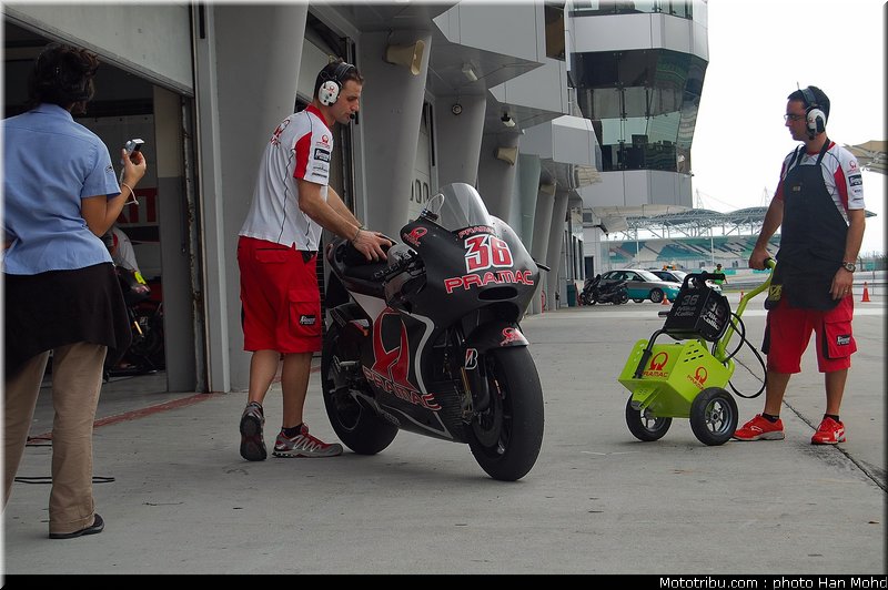 kallio_7_motogp_2010_tests_sepang2