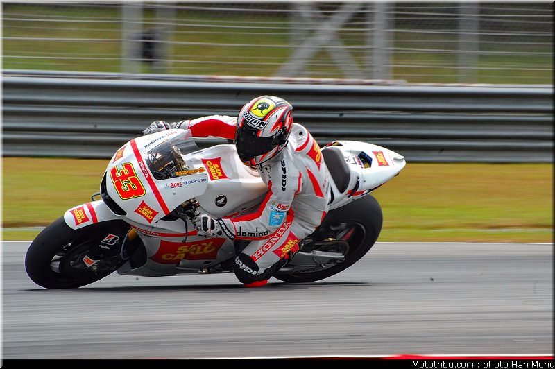 melandri_16_motogp_2010_tests_sepang2