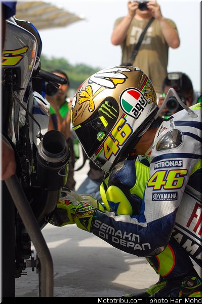 rossi_08_motogp_2010_tests_sepang2