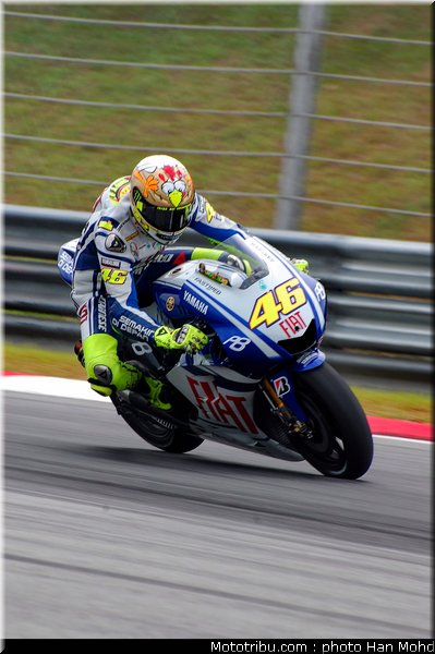 rossi_12_motogp_2010_tests_sepang2