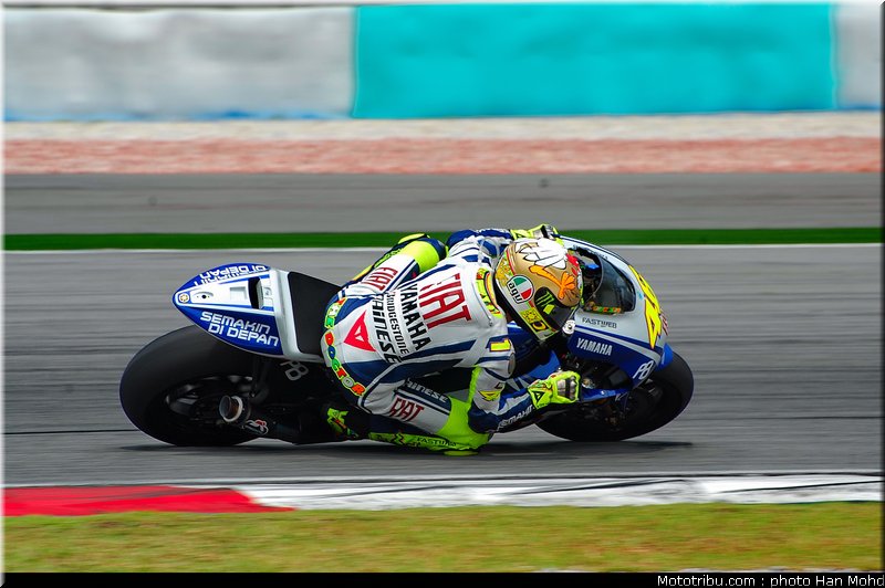 rossi_14_motogp_2010_tests_sepang2