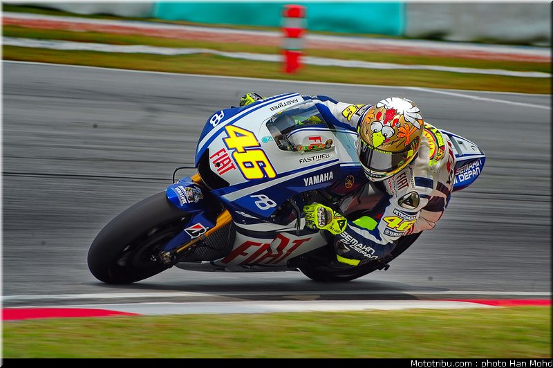 rossi_16_motogp_2010_tests_sepang2