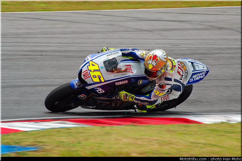 rossi_17_motogp_2010_tests_sepang2
