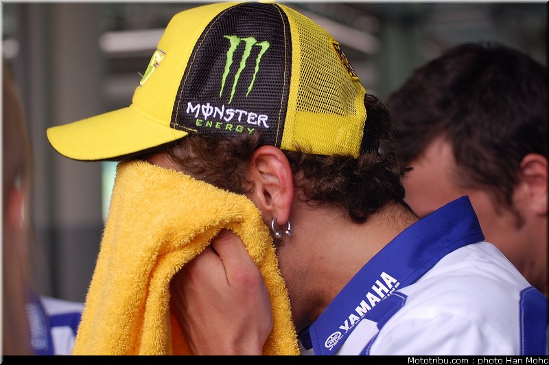 rossi_19_motogp_2010_tests_sepang2