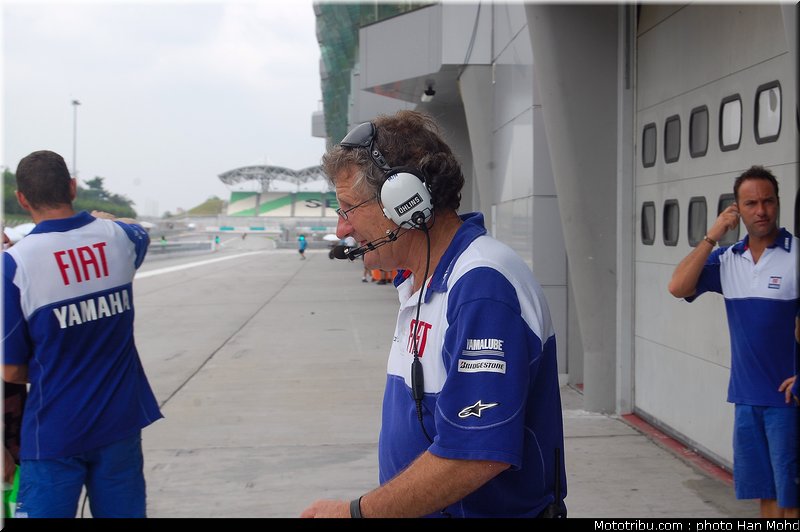 rossi_22_motogp_2010_tests_sepang2