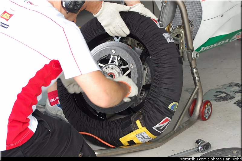 simoncelli_05_motogp_2010_tests_sepang2