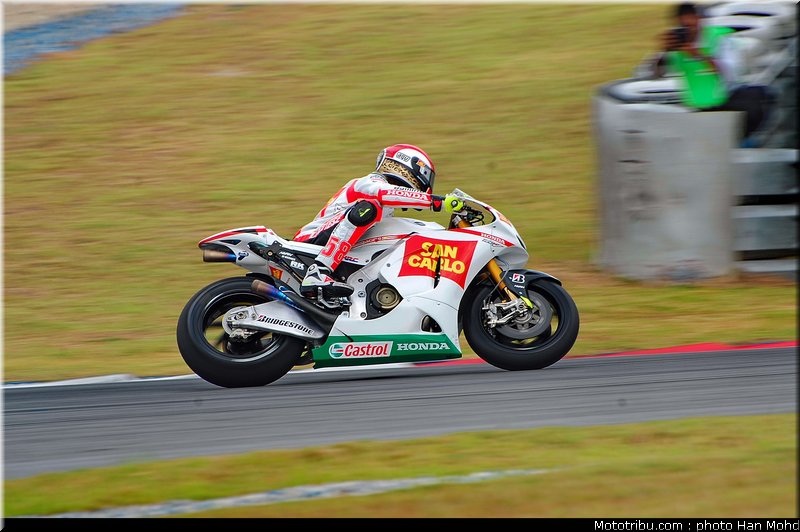 simoncelli_08_motogp_2010_tests_sepang2