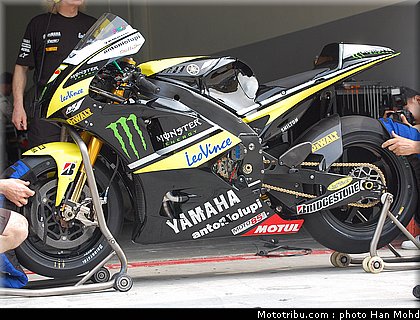 edwards_01_motogp_2010_tests_sepang2.JPG