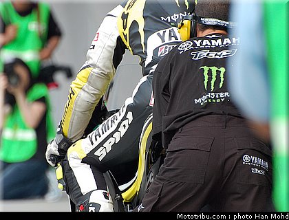 edwards_07_motogp_2010_tests_sepang2.JPG