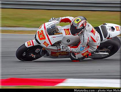 melandri_13_motogp_2010_tests_sepang2.JPG
