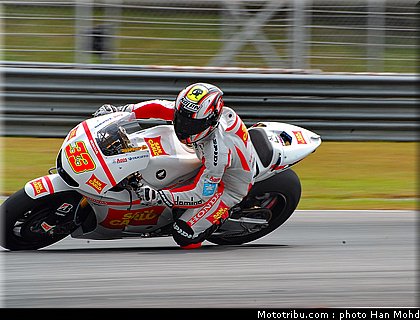 melandri_16_motogp_2010_tests_sepang2.JPG