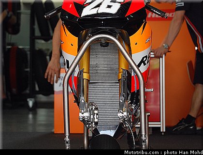 pedrosa_01_motogp_2010_tests_sepang2.JPG