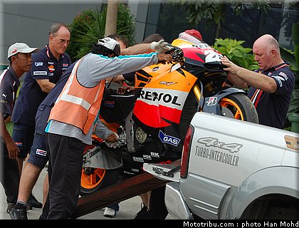 pedrosa_07_motogp_2010_tests_sepang2.JPG