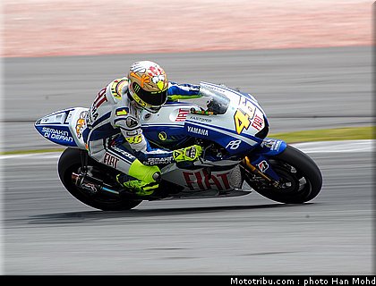 rossi_11_motogp_2010_tests_sepang2.JPG