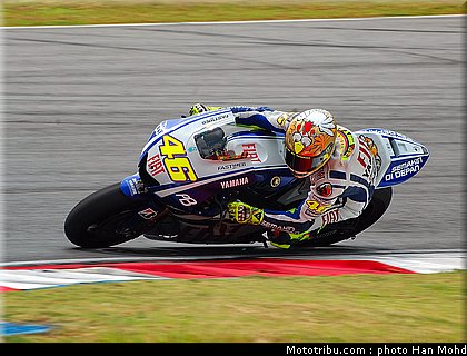 rossi_17_motogp_2010_tests_sepang2.JPG