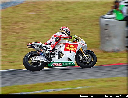simoncelli_08_motogp_2010_tests_sepang2.JPG
