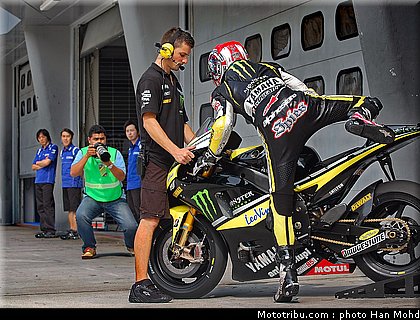 spies_06_motogp_2010_tests_sepang2.JPG
