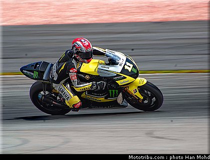 spies_09_motogp_2010_tests_sepang2.JPG