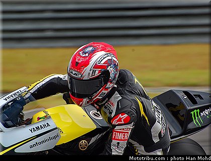 spies_12_motogp_2010_tests_sepang2.JPG