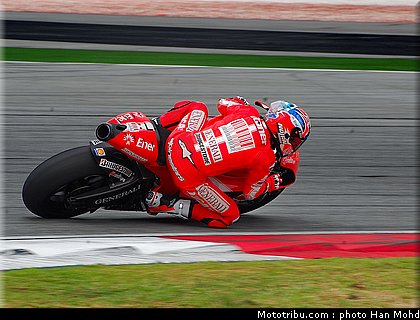 stoner_11_motogp_2010_tests_sepang2.JPG