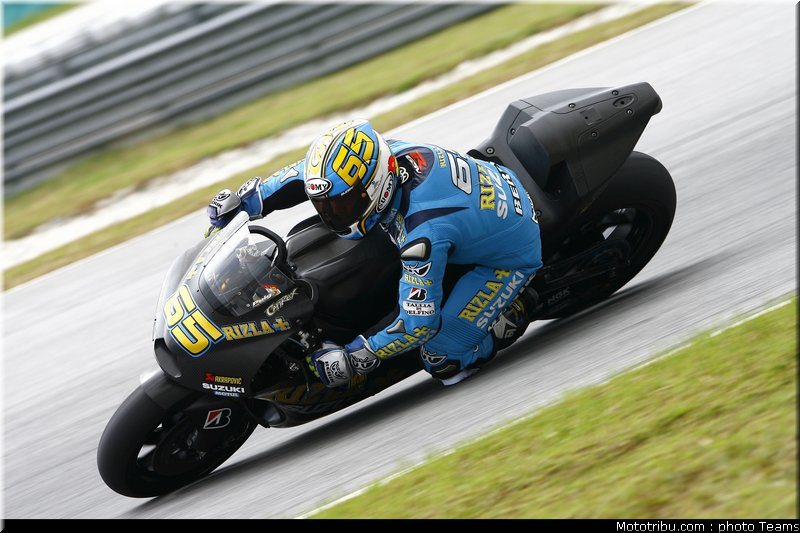 capirossi_17_motogp_2010_test_sepang2