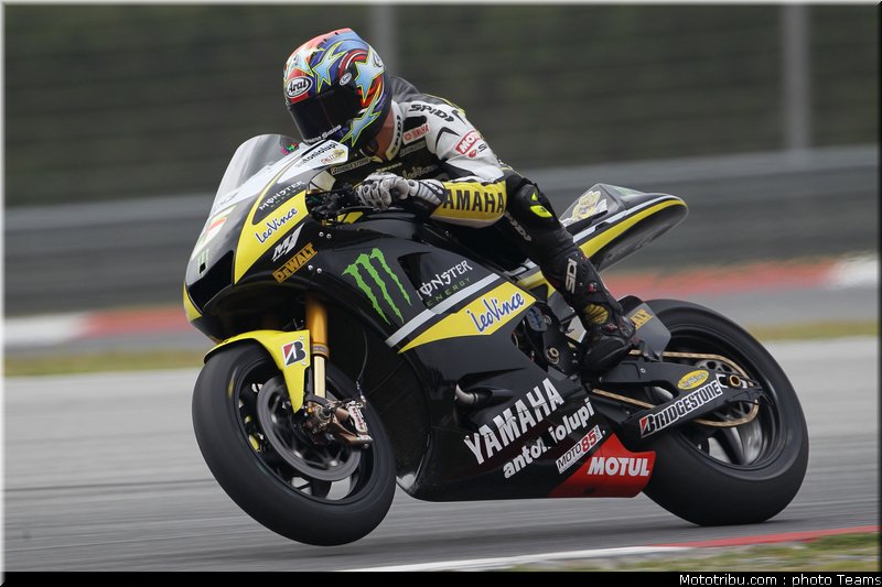 edwards_2_motogp_2010_test_sepang2
