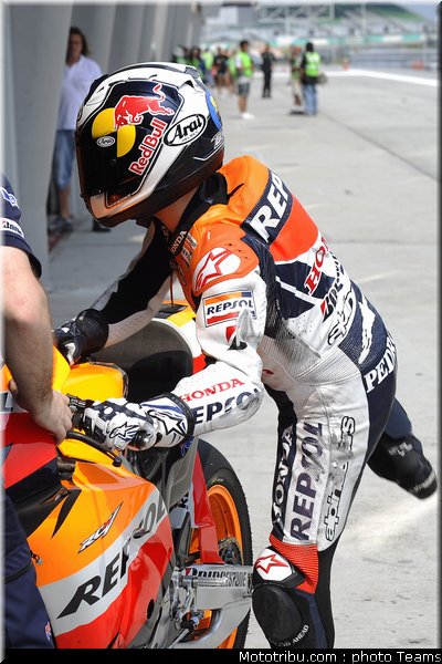 pedrosa_16_motogp_2010_test_sepang2