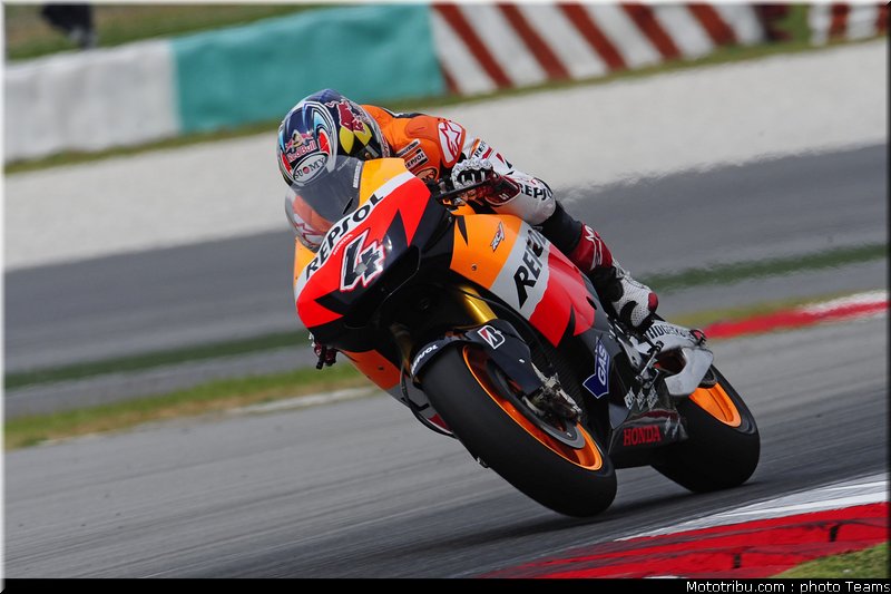 pedrosa_21_motogp_2010_test_sepang2