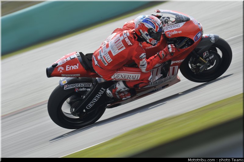 stoner_14_motogp_2010_test_sepang2