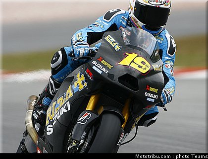 bautista_07_motogp_2010_test_sepang2.jpg