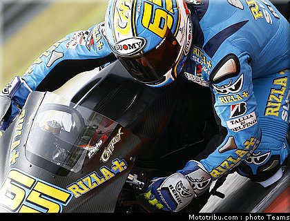 capirossi_16_motogp_2010_test_sepang2.jpg