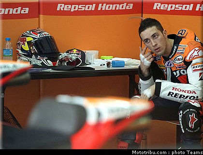 dovizioso_04_motogp_2010_test_sepang2.jpg