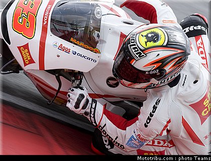 melandri_01_motogp_2010_test_sepang2.jpg