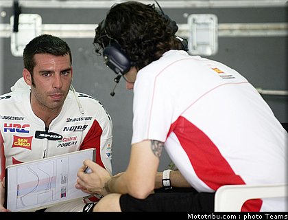 melandri_06_motogp_2010_test_sepang2.jpg